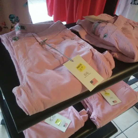 Womens clothing - Picture 2 of 7